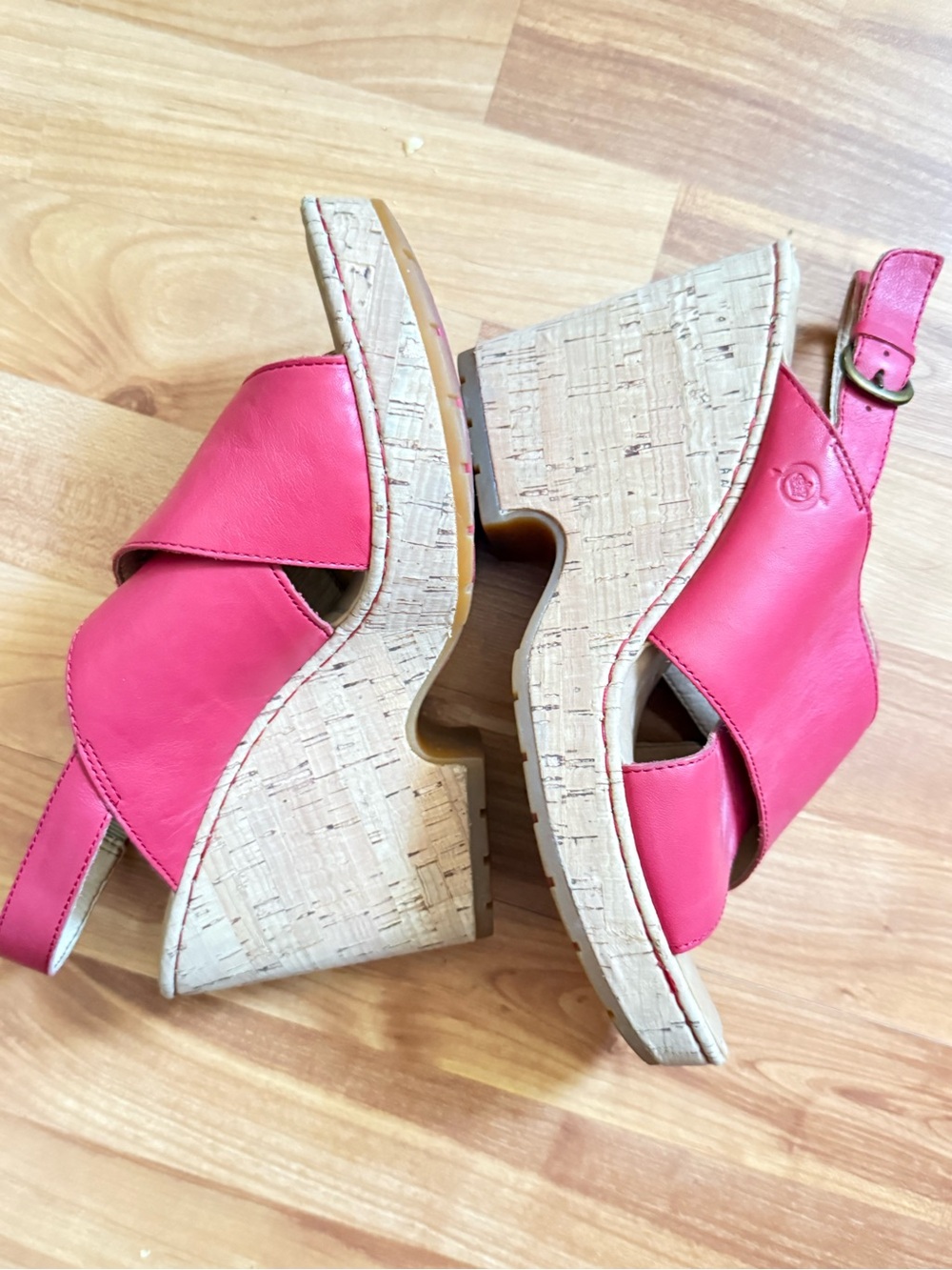 Born Wedge Red Sandals - Picture 4 of 4